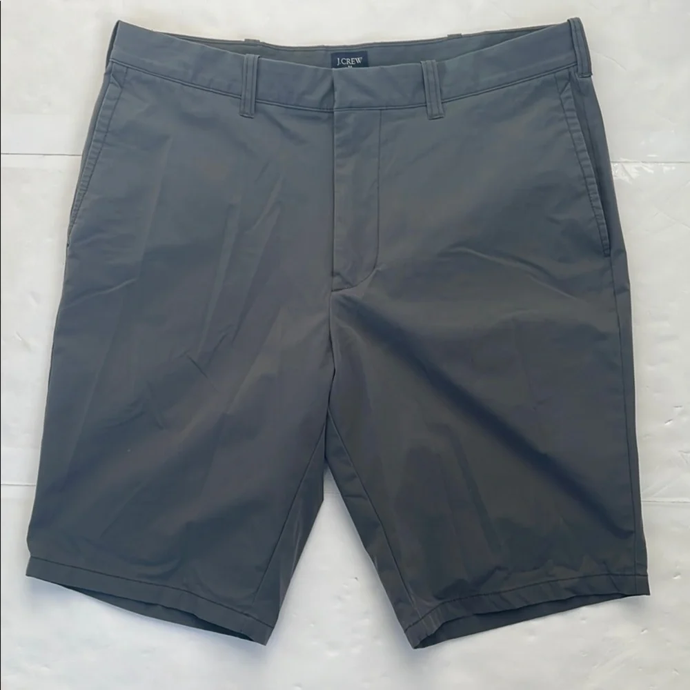 J. Crew Gray 11” Inseam Flat Front Shorts Size 33